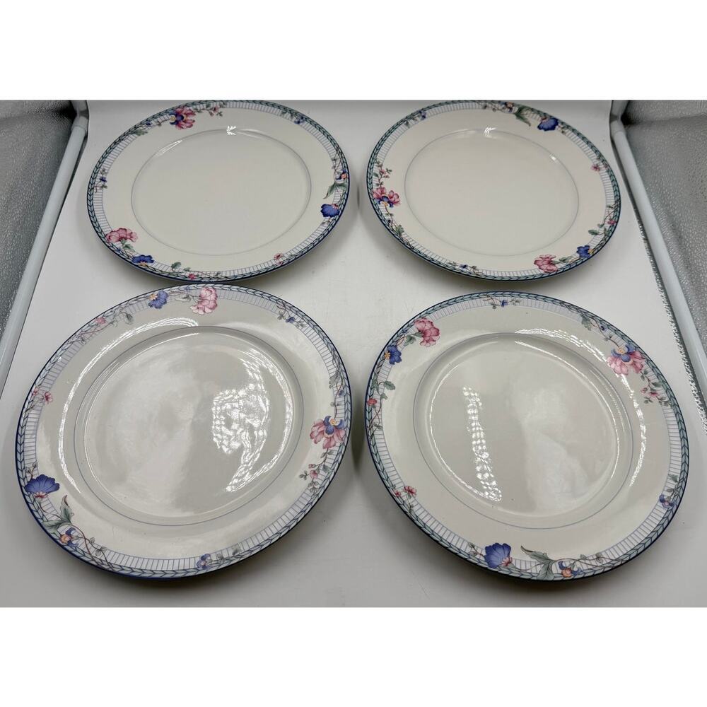 Vintage Blue Lattice by Oneida DINNER PLATE 10 3/8" SET of 4